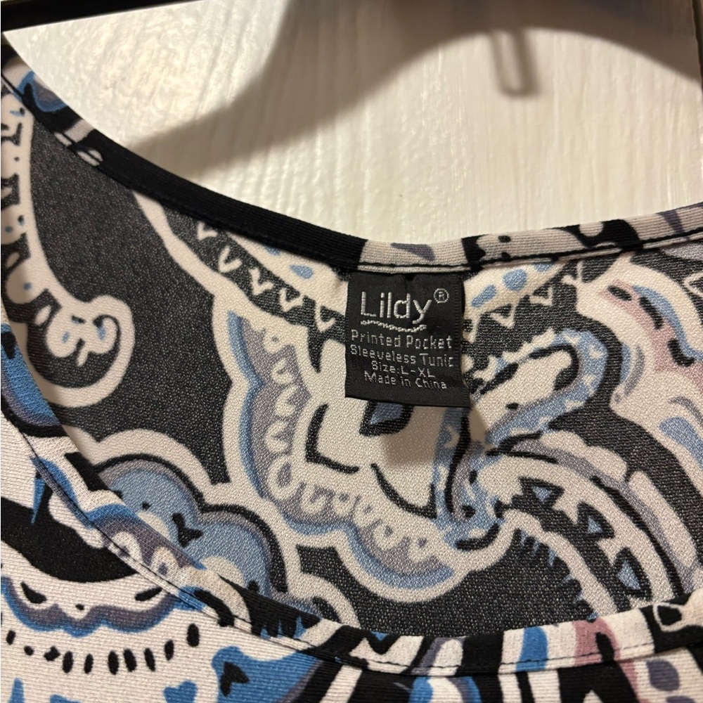 Lildy Printed Pocket Sleeveless Tunic - Black & Blue Paisley